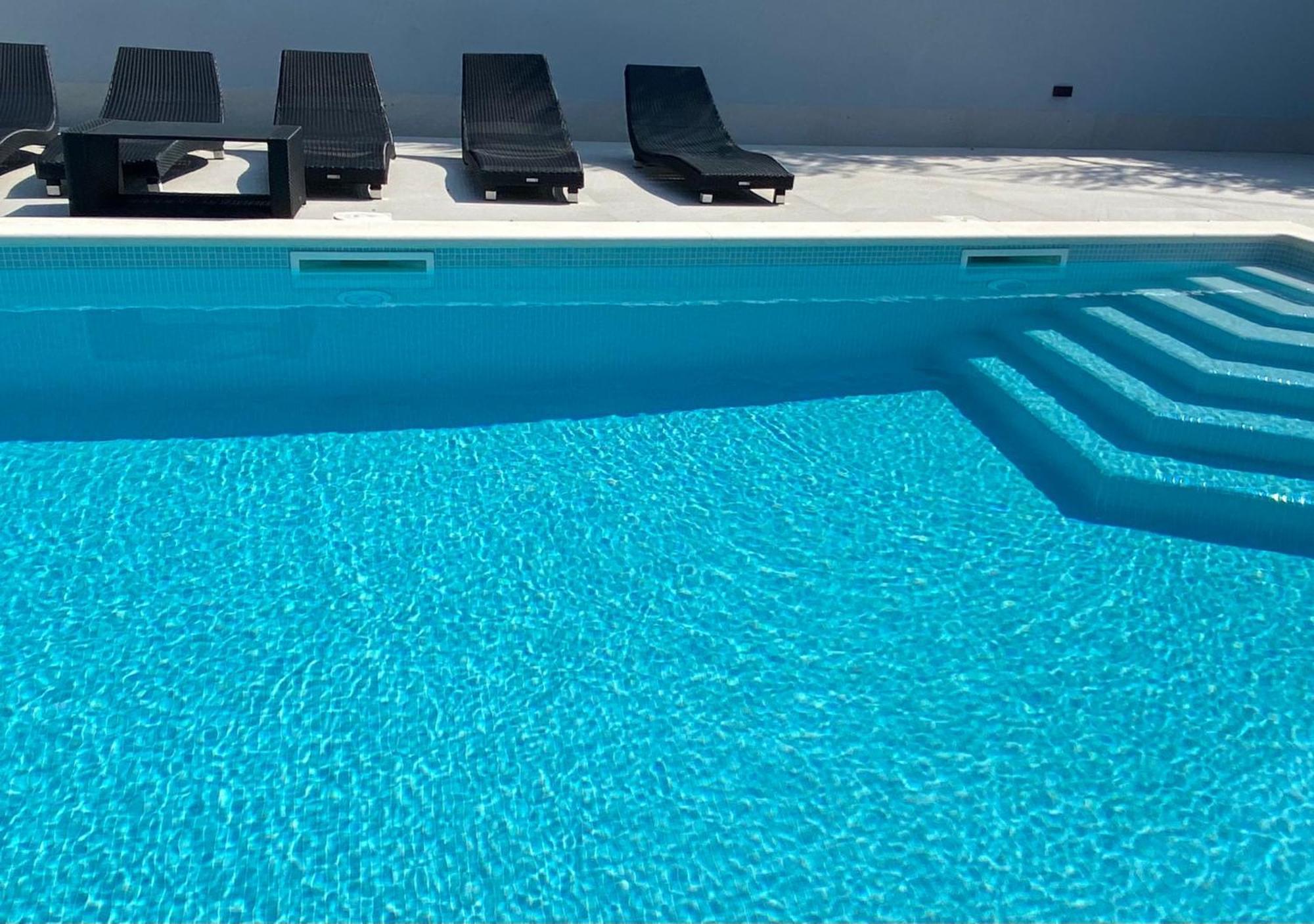 Luxury Sea View Apartment 耶塞尼采 外观 照片